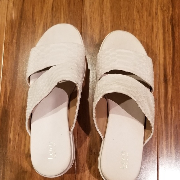 NWT Lewit shoe for sale - Picture 1 of 6